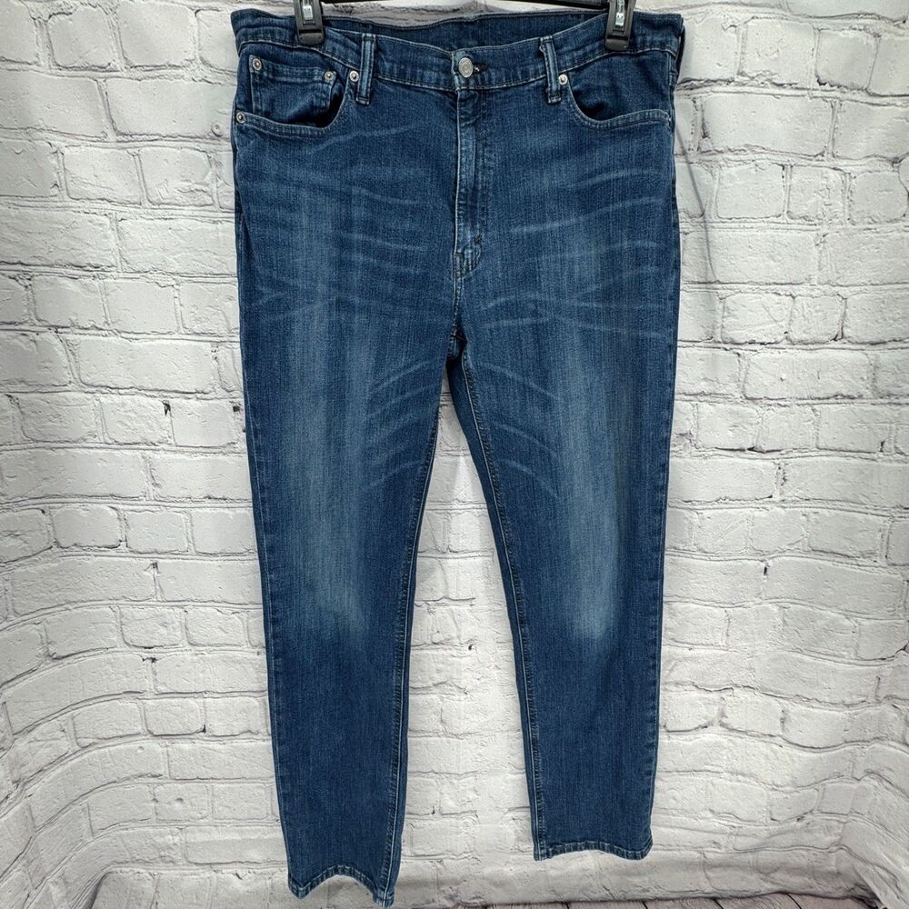 Levi's 541 Jeans Men's 38x34 (32) Athletic Taper Fit More Room in Legs and Seat